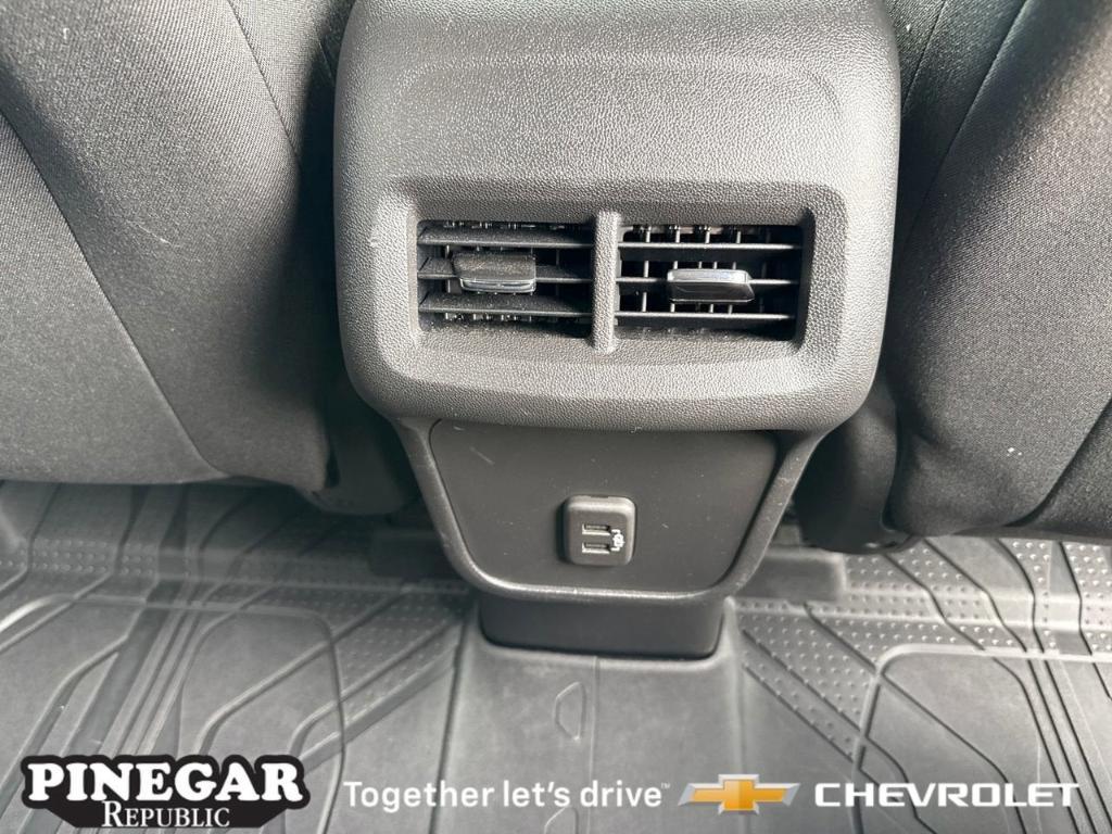 used 2023 Chevrolet Equinox car, priced at $22,348