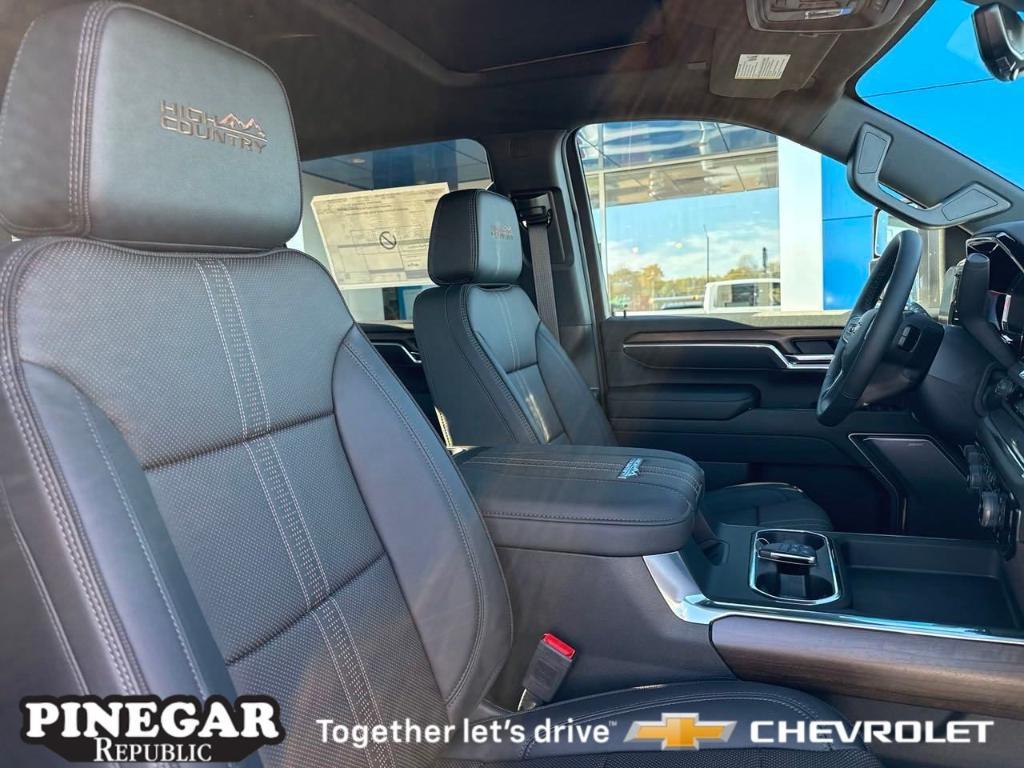 new 2025 Chevrolet Silverado 3500 car, priced at $88,675