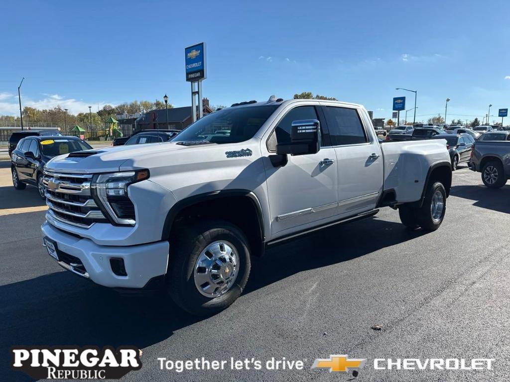 new 2025 Chevrolet Silverado 3500 car, priced at $88,675