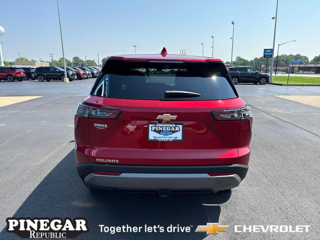 new 2026 Chevrolet Equinox car, priced at $33,780