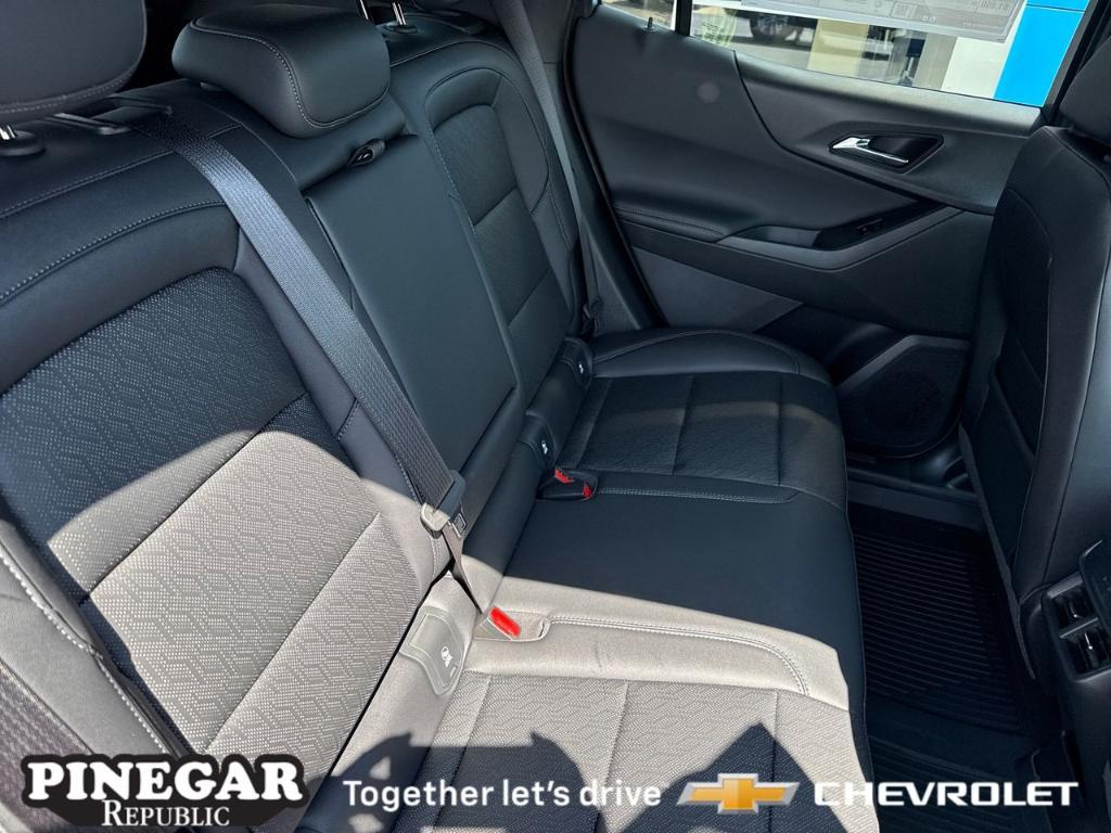 new 2026 Chevrolet Equinox car, priced at $33,780