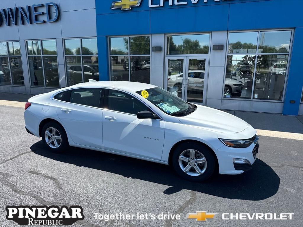 used 2024 Chevrolet Malibu car, priced at $19,483