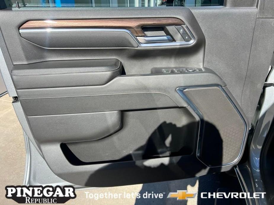 used 2024 Chevrolet Silverado 3500 car, priced at $61,926