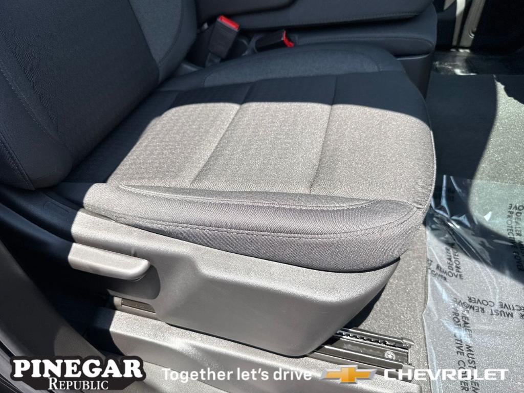 new 2025 Chevrolet Silverado 1500 car, priced at $47,990