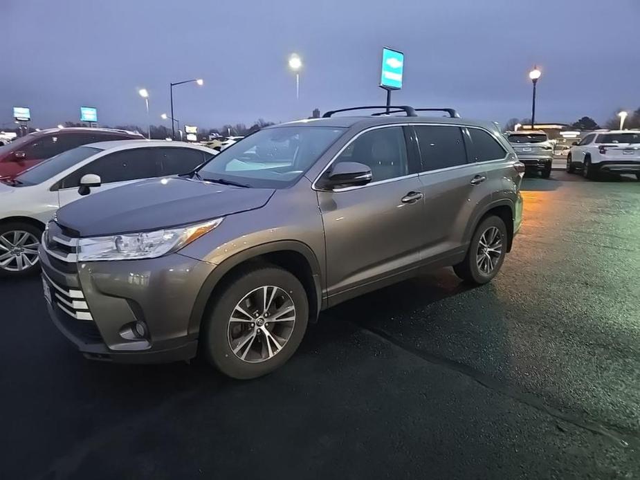 used 2018 Toyota Highlander car, priced at $24,360