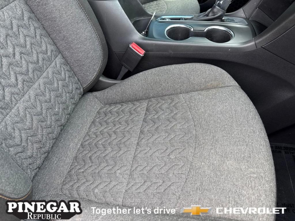 used 2023 Chevrolet Equinox car, priced at $22,864