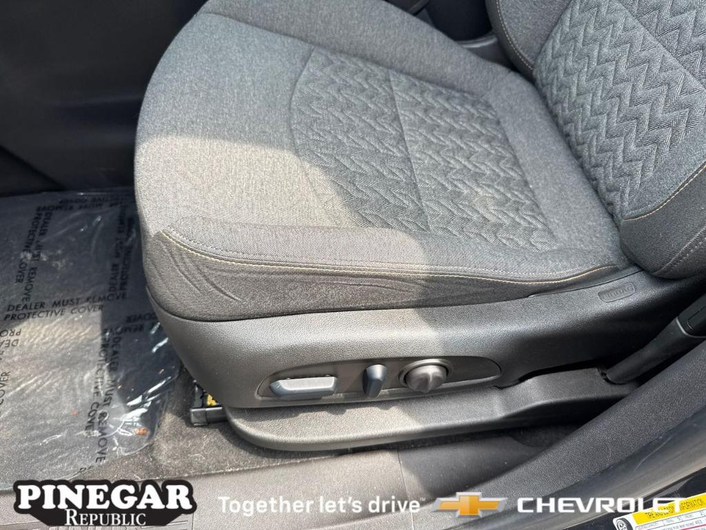 used 2023 Chevrolet Equinox car, priced at $22,864