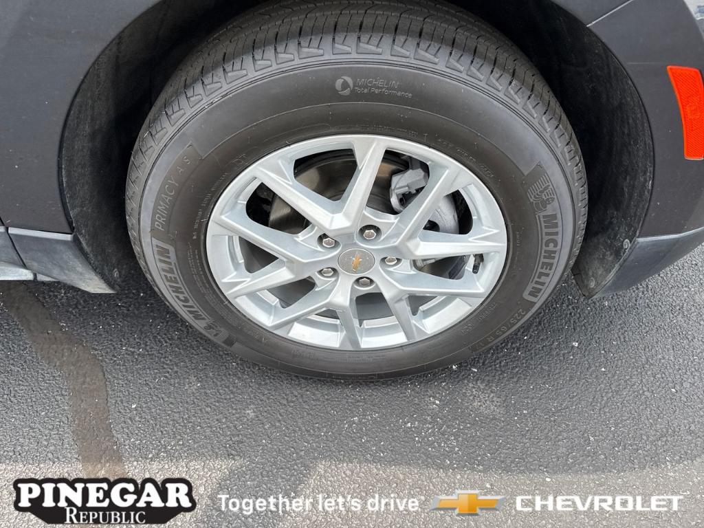 used 2023 Chevrolet Equinox car, priced at $22,864
