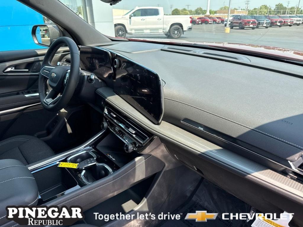 new 2026 Chevrolet Traverse car, priced at $43,515