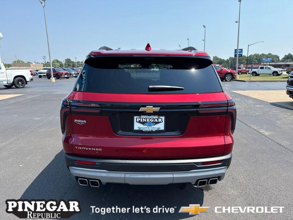 new 2026 Chevrolet Traverse car, priced at $43,515