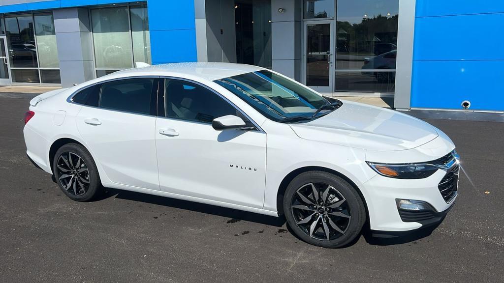 new 2025 Chevrolet Malibu car, priced at $25,245