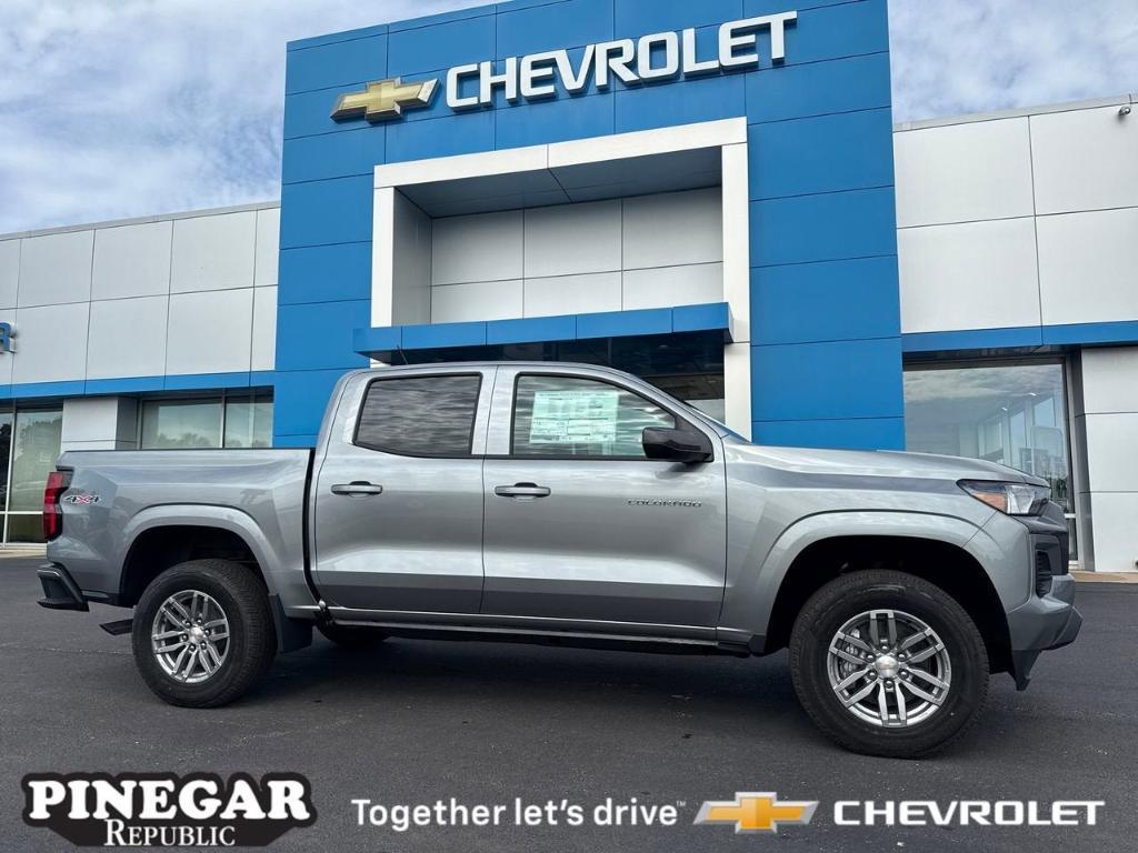 new 2026 Chevrolet Colorado car, priced at $40,070