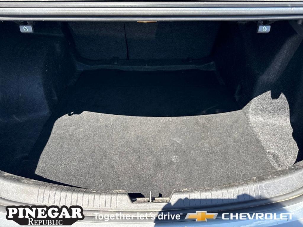 used 2024 Chevrolet Malibu car, priced at $18,952