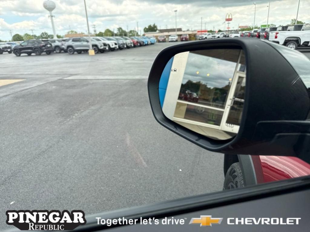 new 2026 Chevrolet Equinox car, priced at $34,585
