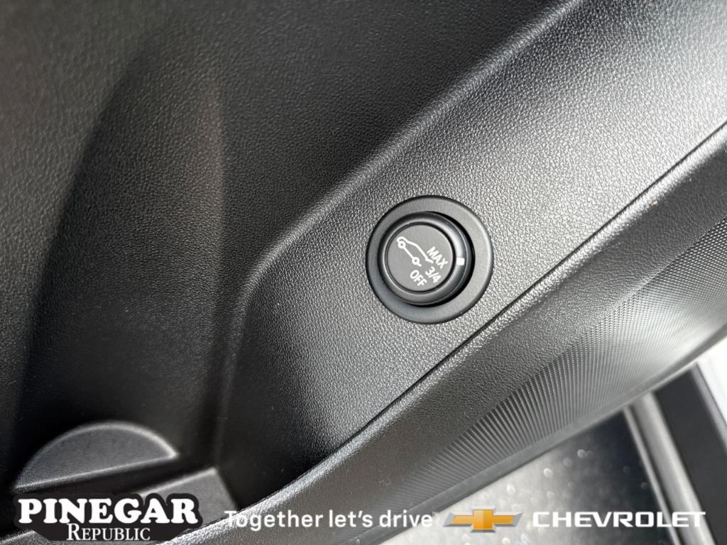used 2022 Chevrolet Equinox car, priced at $24,343