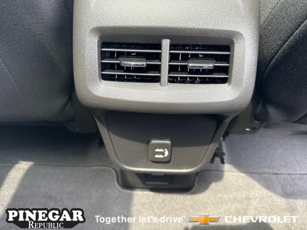 used 2022 Chevrolet Equinox car, priced at $24,343
