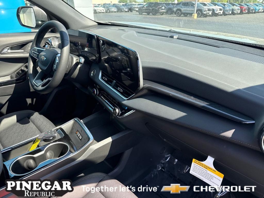 new 2026 Chevrolet Equinox car, priced at $31,100