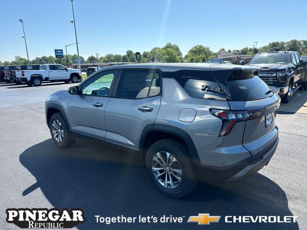 new 2026 Chevrolet Equinox car, priced at $31,100