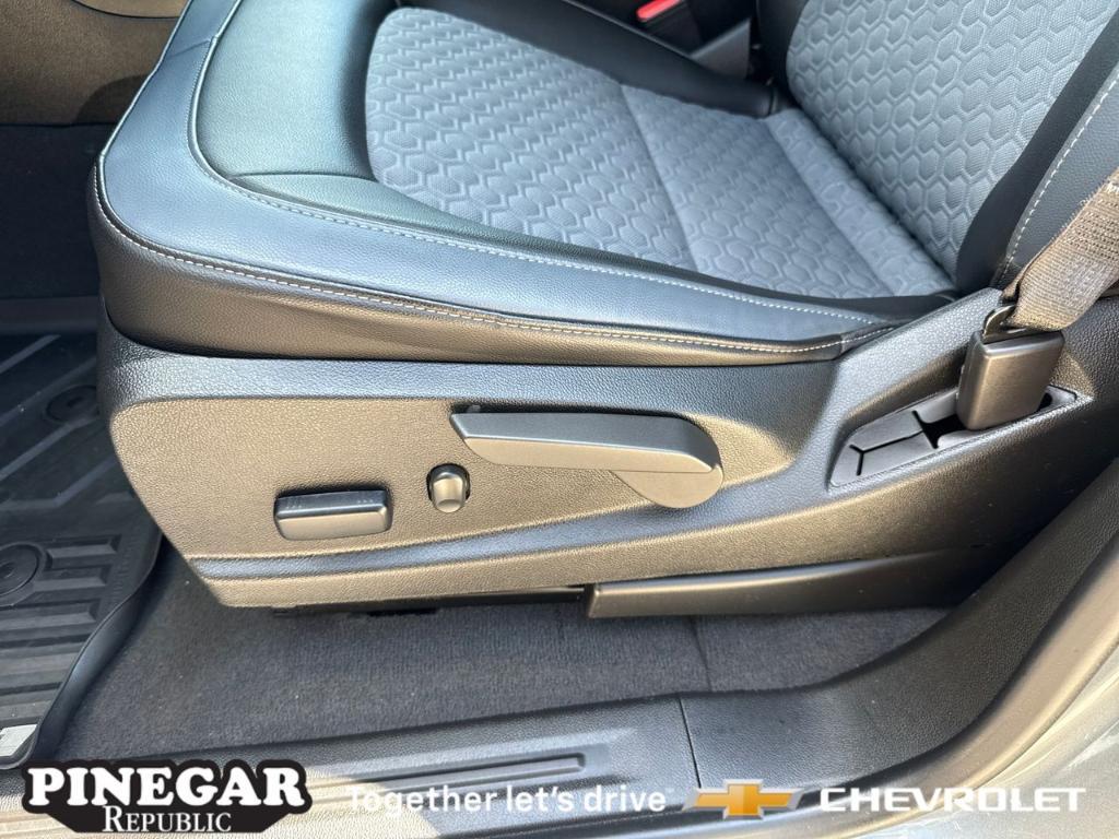 used 2022 Chevrolet Colorado car, priced at $34,884