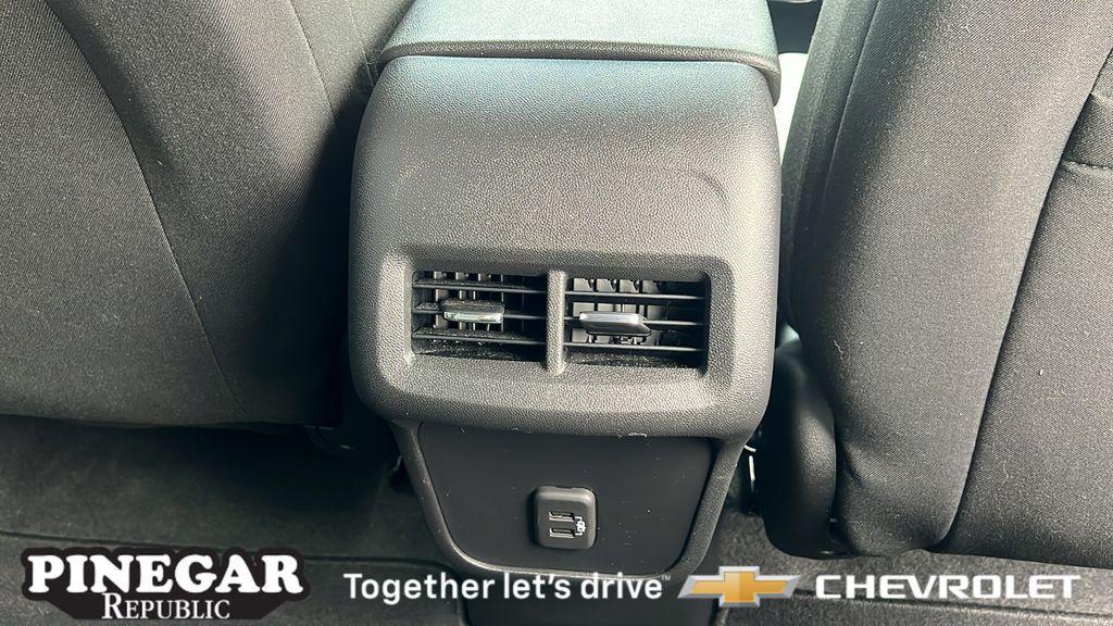 used 2022 Chevrolet Equinox car, priced at $22,057