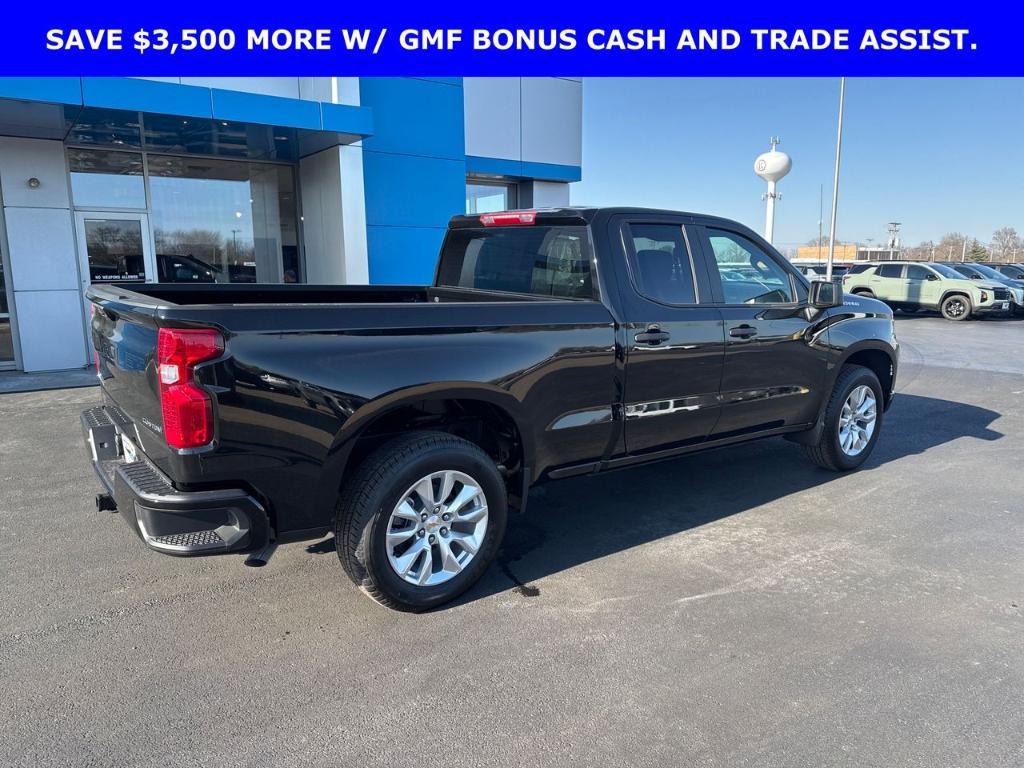 new 2025 Chevrolet Silverado 1500 car, priced at $38,640