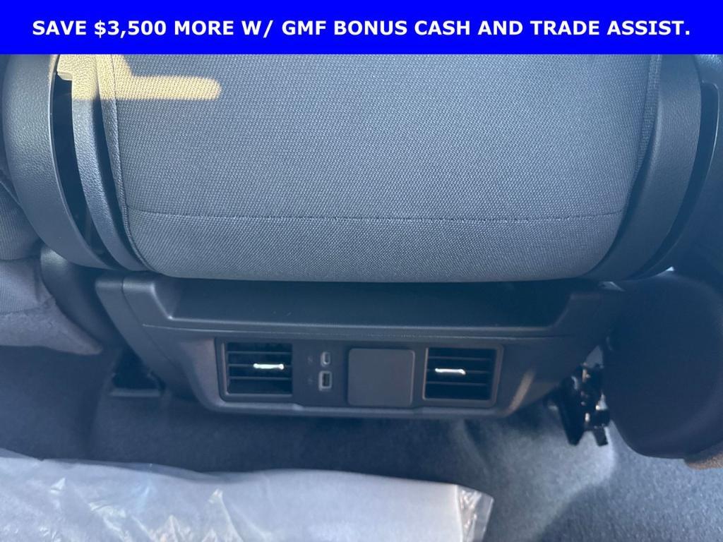new 2025 Chevrolet Silverado 1500 car, priced at $38,640