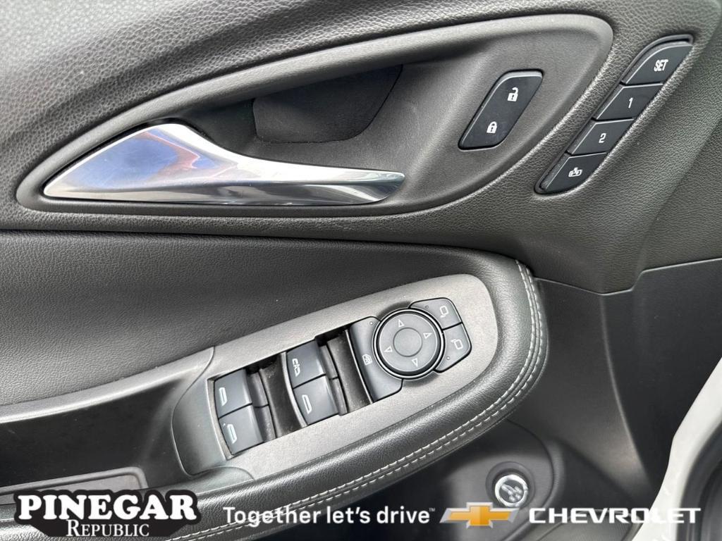 used 2023 Buick Encore GX car, priced at $21,501