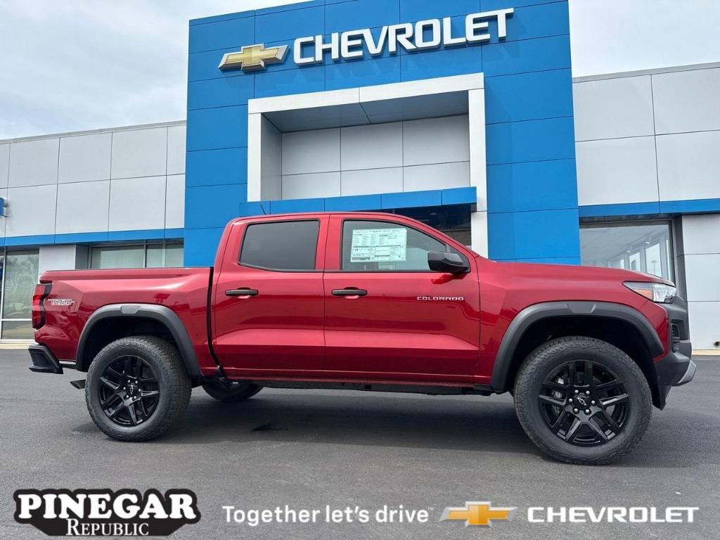 new 2025 Chevrolet Colorado car, priced at $45,340