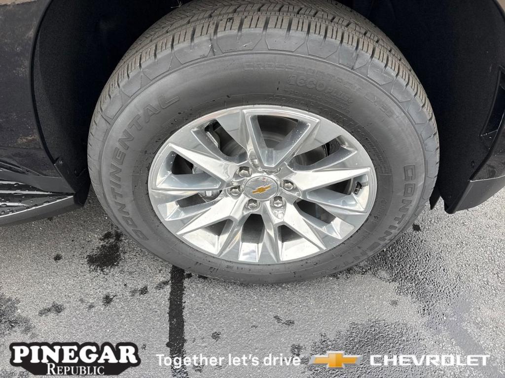 new 2026 Chevrolet Suburban car, priced at $79,490