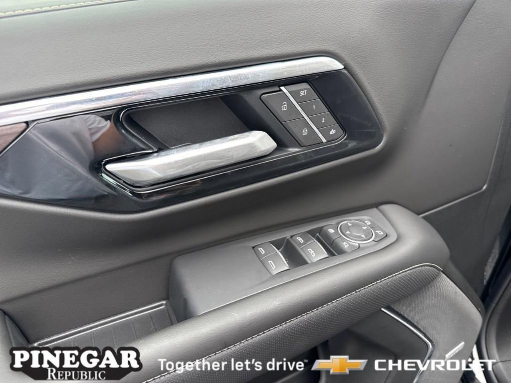 new 2026 Chevrolet Suburban car, priced at $79,490