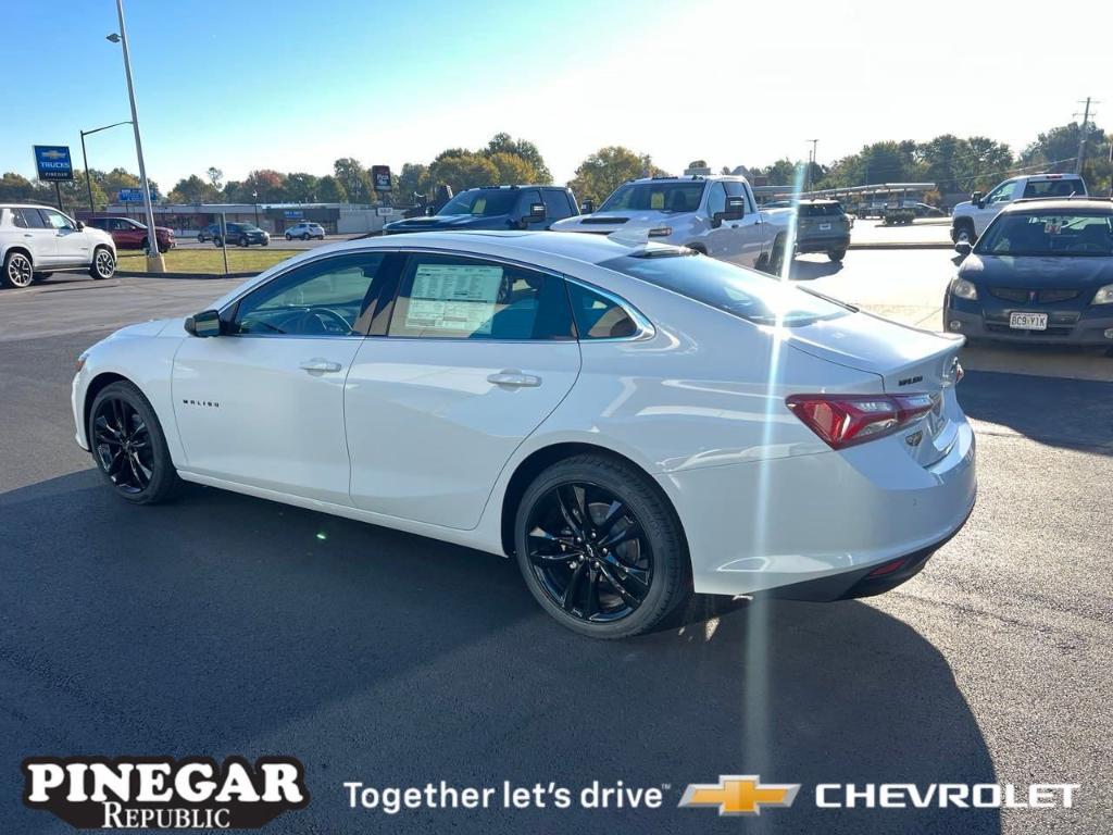 new 2025 Chevrolet Malibu car, priced at $29,490