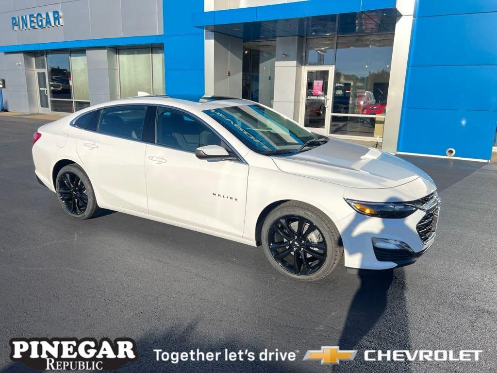 new 2025 Chevrolet Malibu car, priced at $29,490