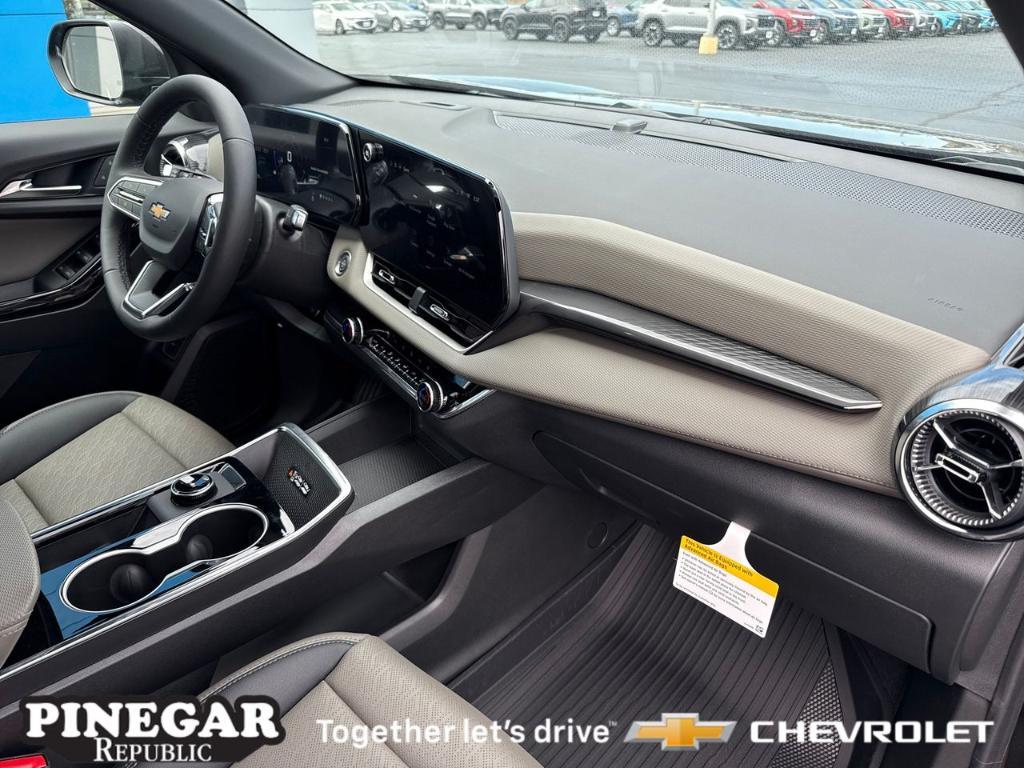 new 2026 Chevrolet Equinox car, priced at $32,340