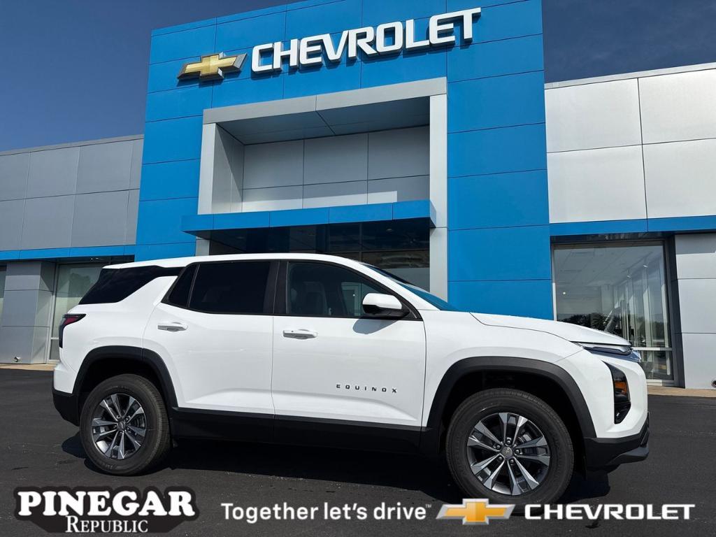 new 2026 Chevrolet Equinox car, priced at $33,285