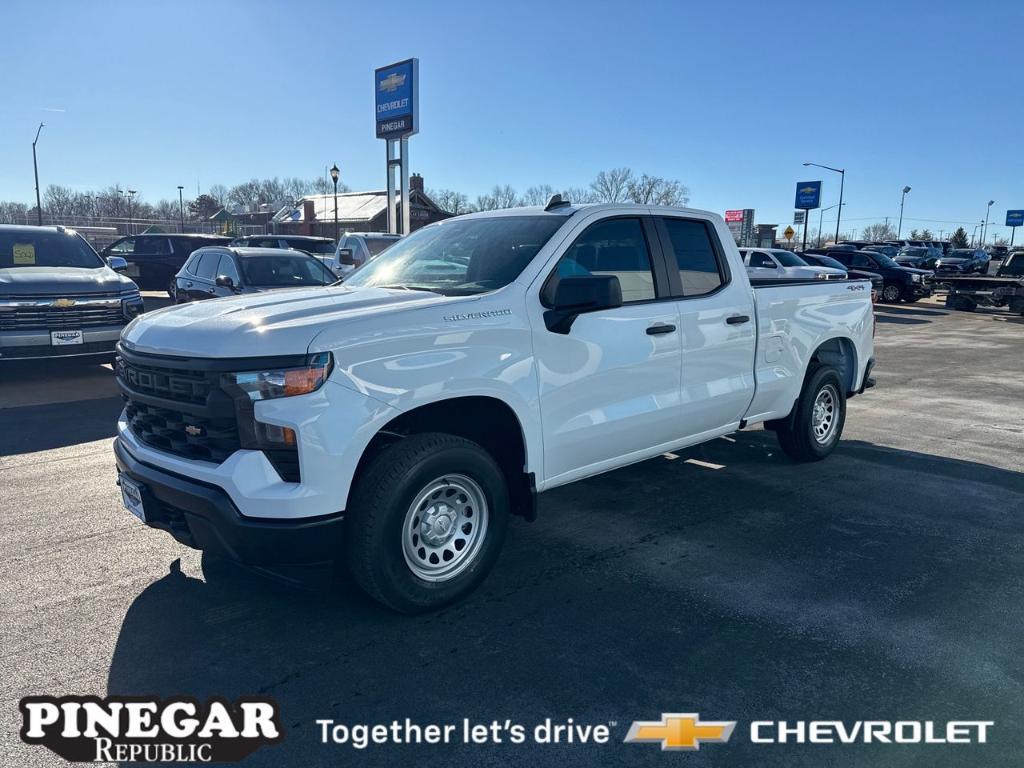 new 2025 Chevrolet Silverado 1500 car, priced at $42,220