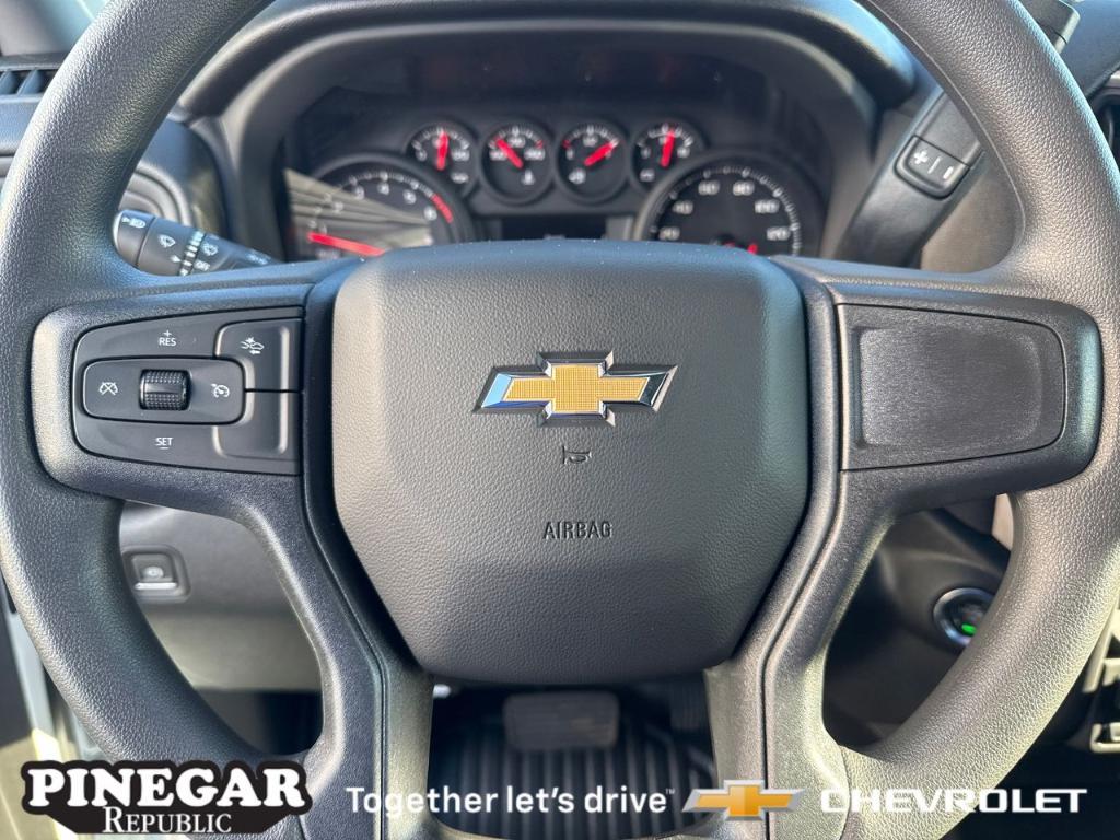 new 2025 Chevrolet Silverado 1500 car, priced at $42,220