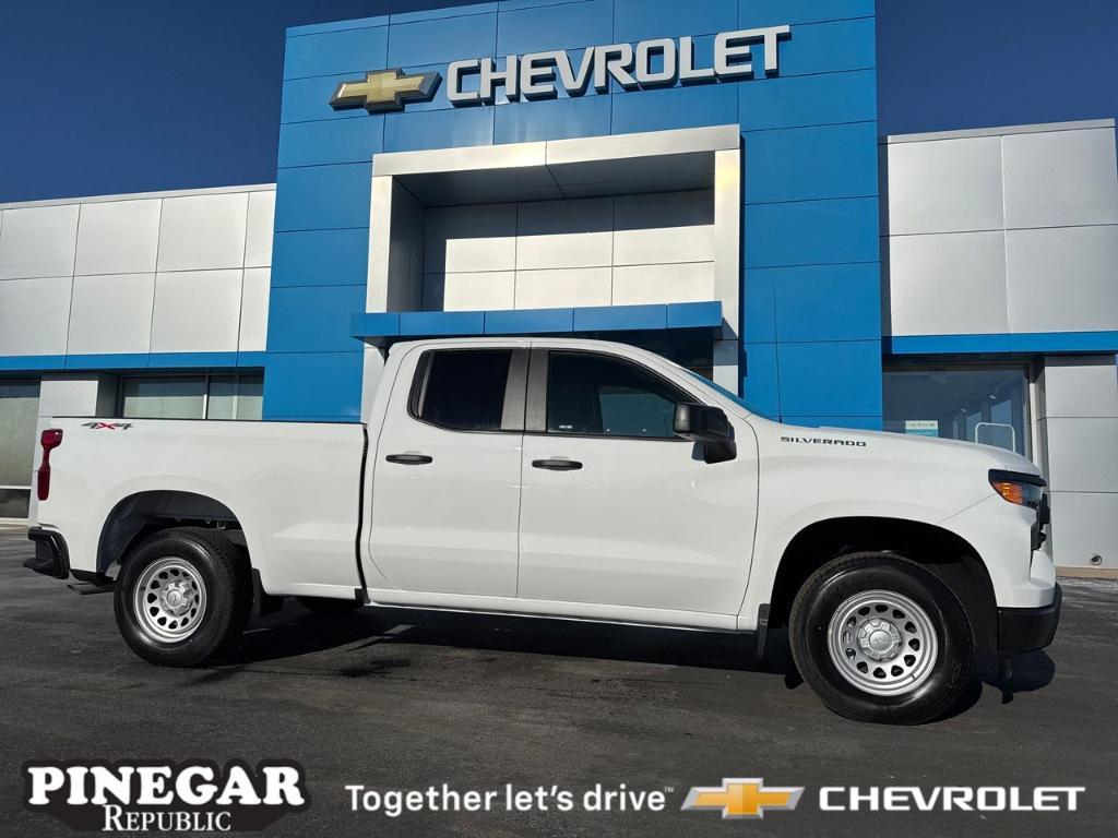 new 2025 Chevrolet Silverado 1500 car, priced at $42,220