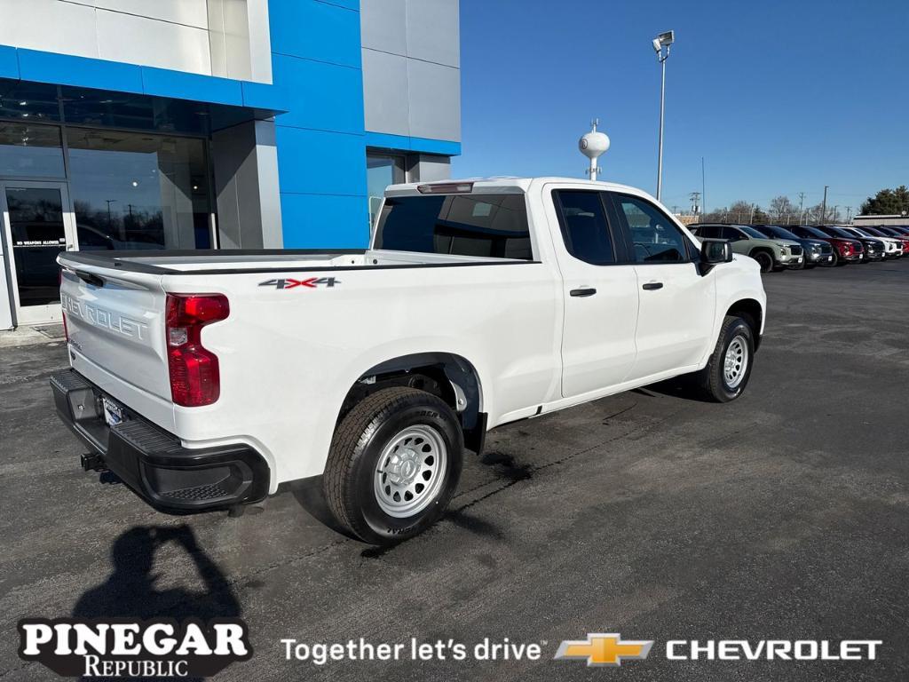 new 2025 Chevrolet Silverado 1500 car, priced at $42,220