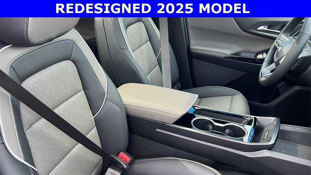 new 2025 Chevrolet Equinox car, priced at $35,210