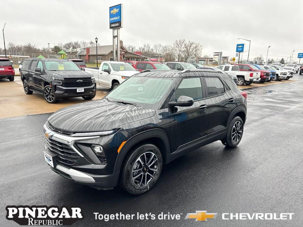 new 2025 Chevrolet TrailBlazer car, priced at $25,035