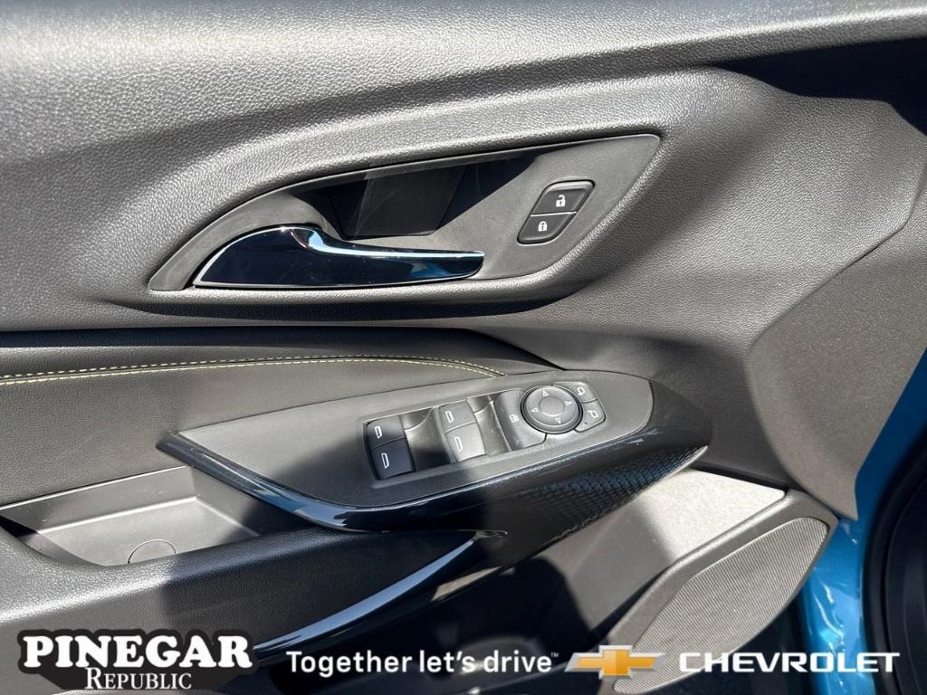 new 2025 Chevrolet Trax car, priced at $24,980