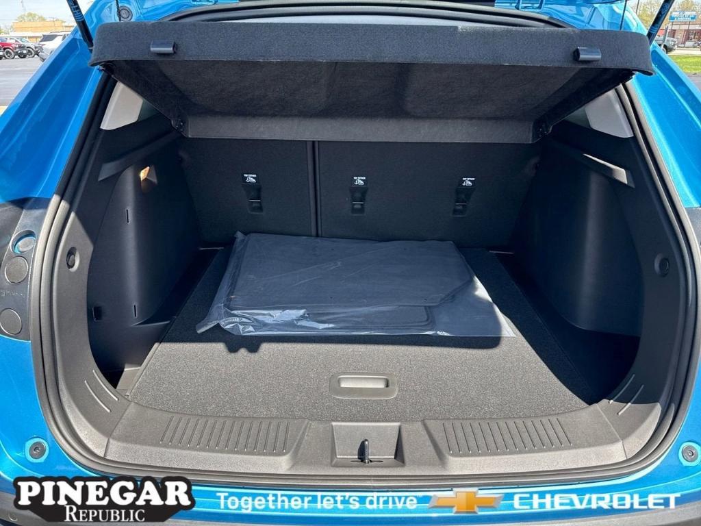 new 2025 Chevrolet Trax car, priced at $24,980