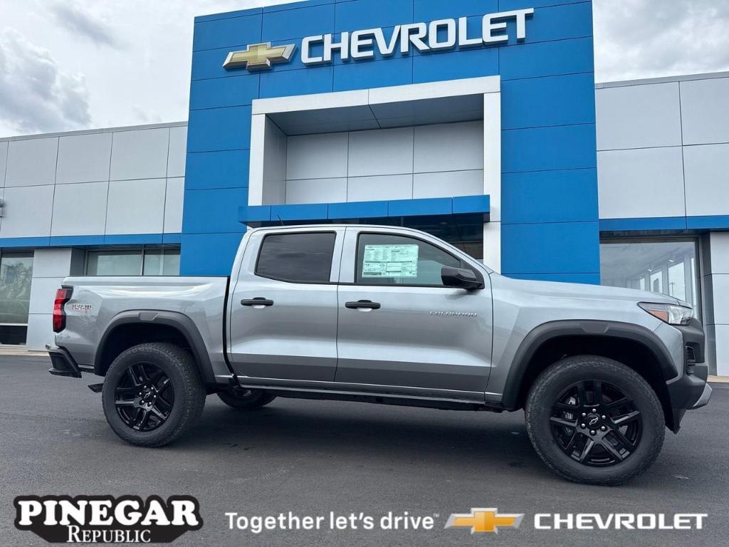 new 2025 Chevrolet Colorado car, priced at $44,845