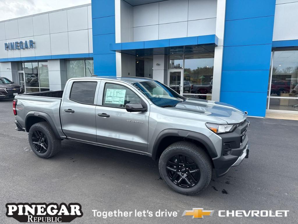 new 2025 Chevrolet Colorado car, priced at $43,895