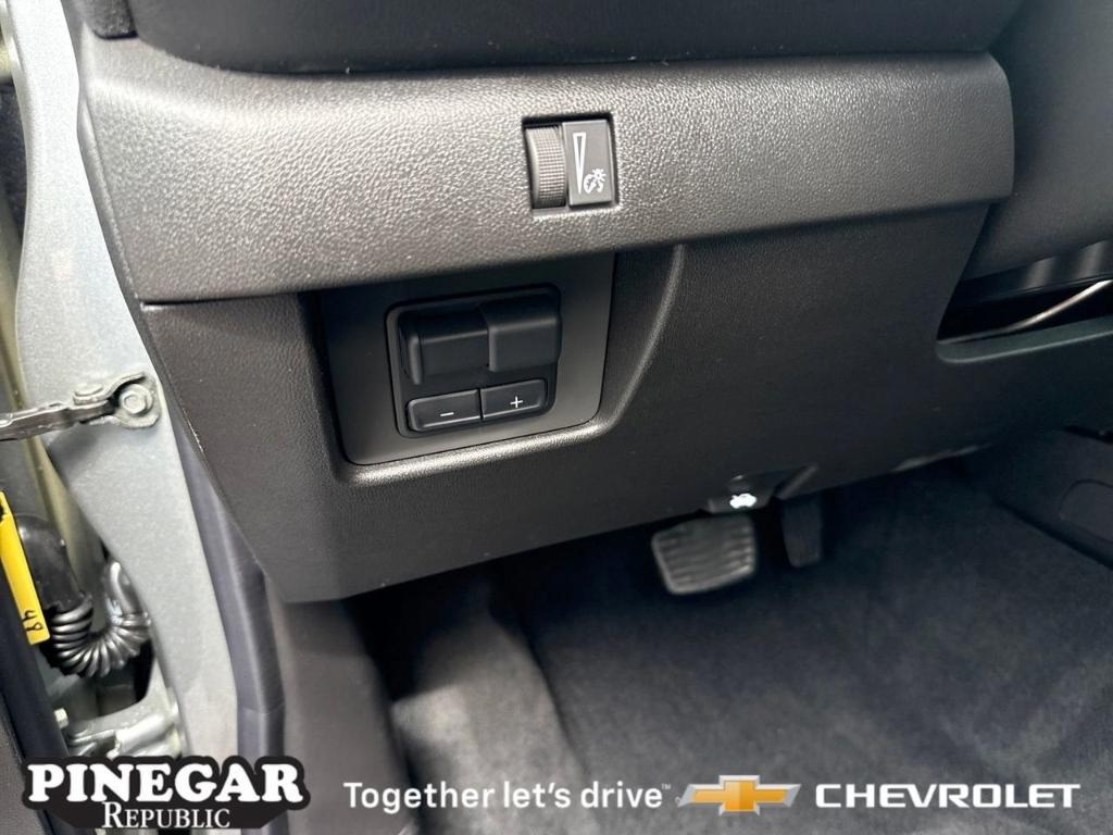 new 2025 Chevrolet Colorado car, priced at $44,845