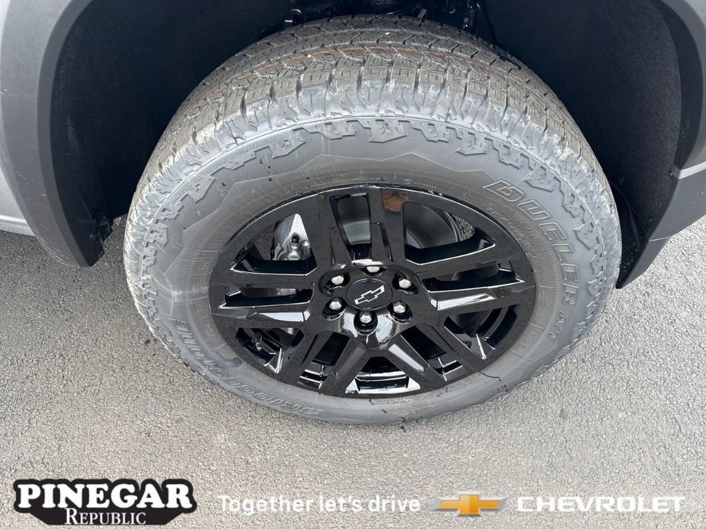 new 2025 Chevrolet Colorado car, priced at $44,845