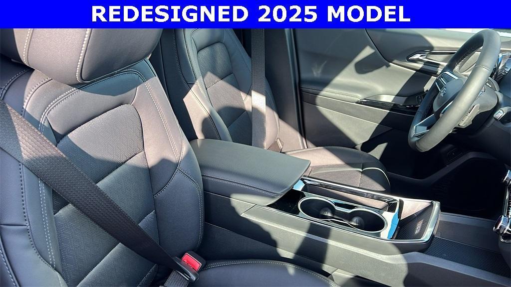 new 2025 Chevrolet Equinox car, priced at $35,185