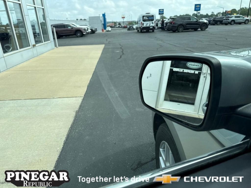 used 2024 Ford Edge car, priced at $23,730