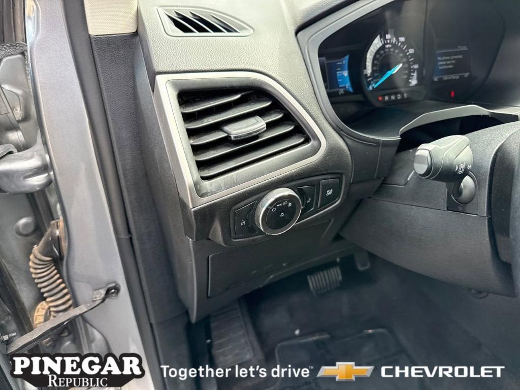 used 2024 Ford Edge car, priced at $23,730