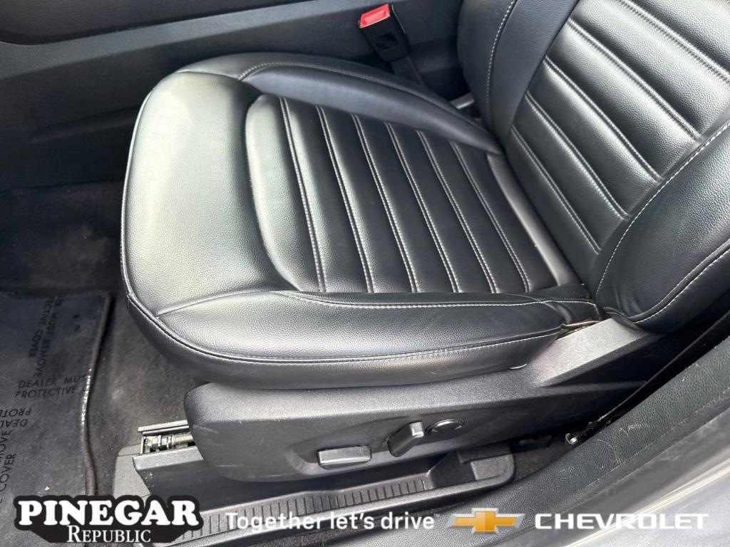 used 2024 Ford Edge car, priced at $23,730